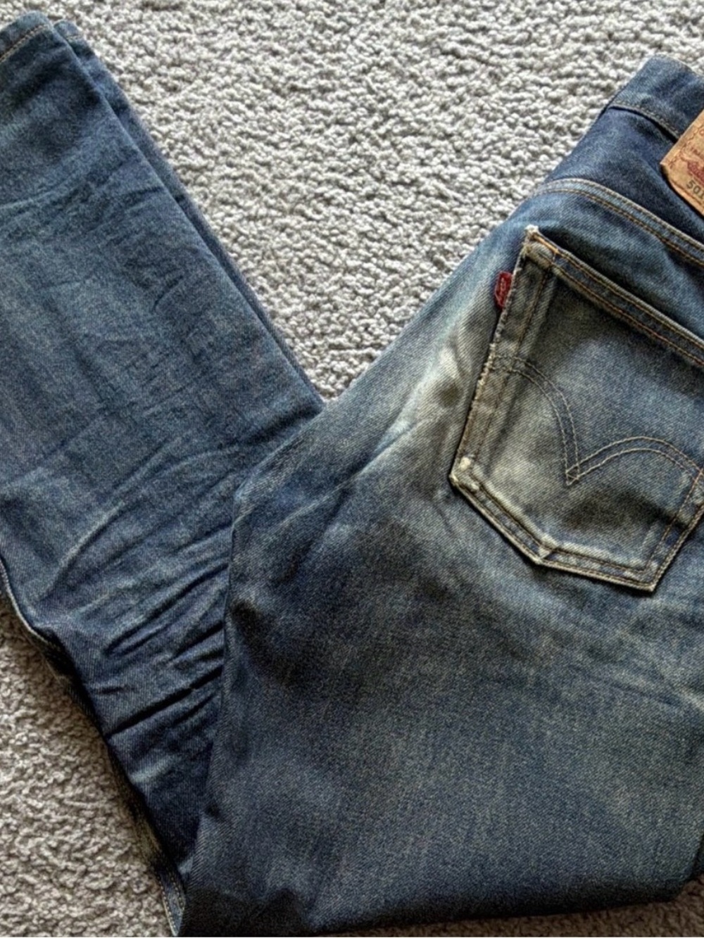 Levi's 501 Original Straight Leg Jeans Mens 29x32 Button Fly
100% Cotton